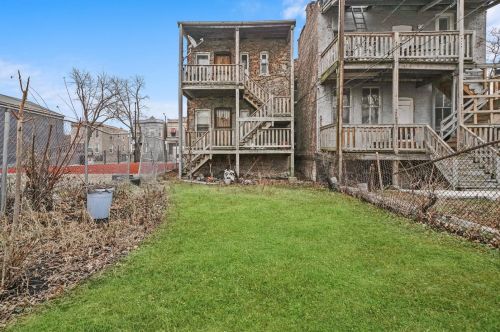 1918 Kedzie Ave, Chicago IL 60805-1646 exterior