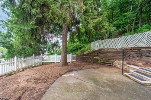 204 Barnert Ave, Paterson NJ  07512-2133 exterior