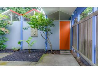 1300 117th Ave, Portland, OR 97216-3925