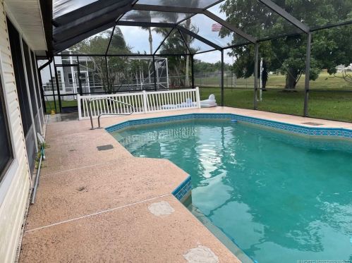 750 College Park Rd, Fort Pierce FL 34953-3334 exterior