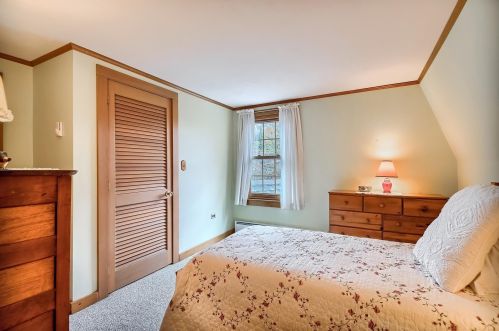 346 Mtn Rd, Concord NH 03301-5482 exterior