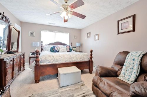 990 Palmer Rd, Lithonia GA 30058-2945 exterior