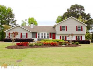 1717 Ramblewood Way, Lithonia GA  30078-2190 exterior