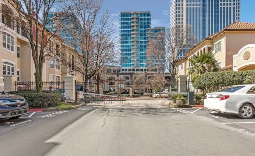 955 Juniper St, Atlanta GA  30309-5123 exterior