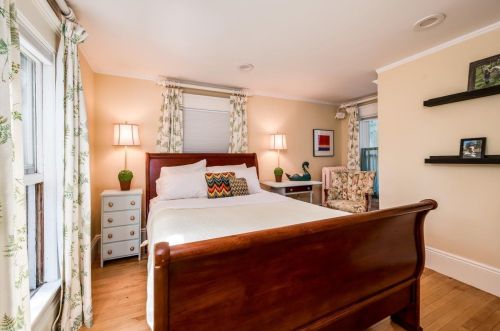 34 Cushing St, Dover NH 03820-3616 exterior