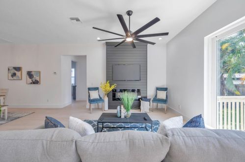 4307 Clark Ave, Tampa FL  33611-1305 exterior