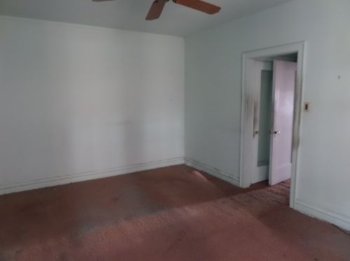 6939 Crandon Ave, Chicago IL 60649-1701 exterior