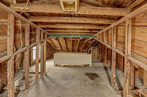 3420 Ligonier St, Pittsburgh PA 15201-1329 exterior