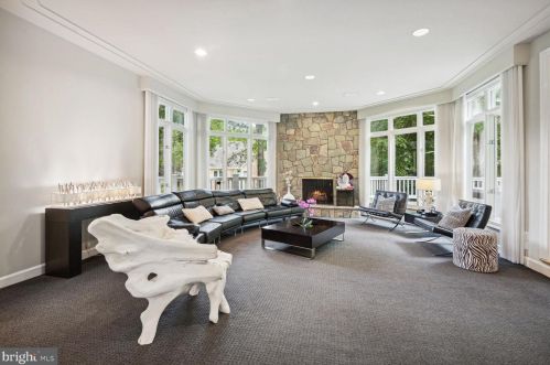 9906 Avenel Farm Dr, Rockville MD 20854-5410 exterior