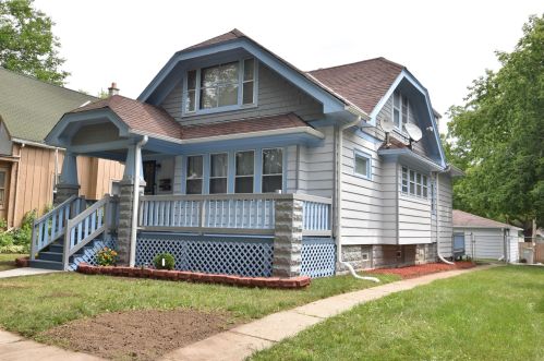 5544 39th St, Milwaukee, WI 53209-4614