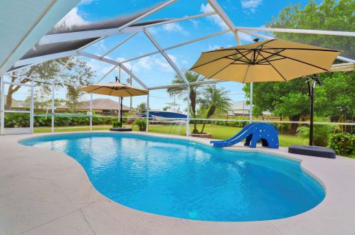 2398 Lejune St, Fort Pierce FL  34953-2677 exterior