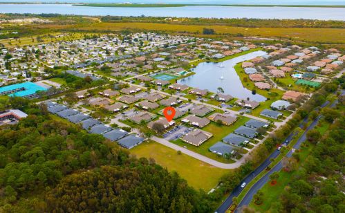 1752 Sanderling Ln, Fort Pierce, FL 34982-8031