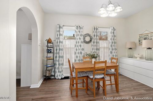 522 Bridge St, Belding MI  48809-1208 exterior