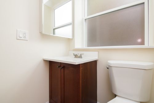 6448 Seeley Ave, Chicago IL 60645-5645 exterior