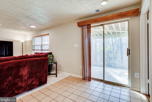 3008 Emerald Chase Dr, Herndon VA 20171-2334 exterior