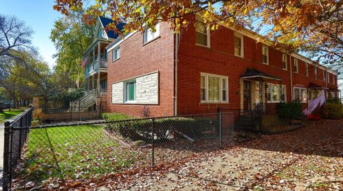 1901 Sunnyside Ave, Chicago IL 60630-3923 exterior