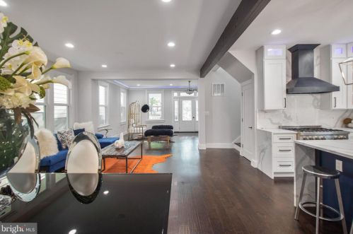 2911 17th St, Washington DC  20018-1825 exterior