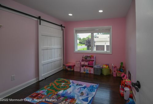 3 Arlene Dr, West Long Branch NJ 07764-1153 exterior