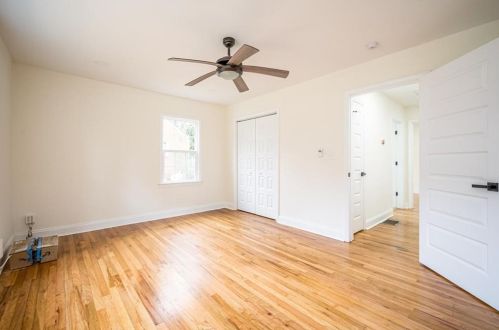 1430 Centra Villa Dr, Atlanta GA  30311-3426 exterior