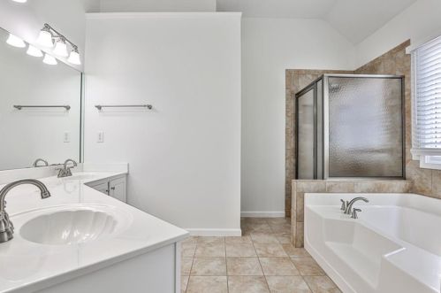 1102 Glenrose Dr, Smyrna GA 30080-4126 exterior