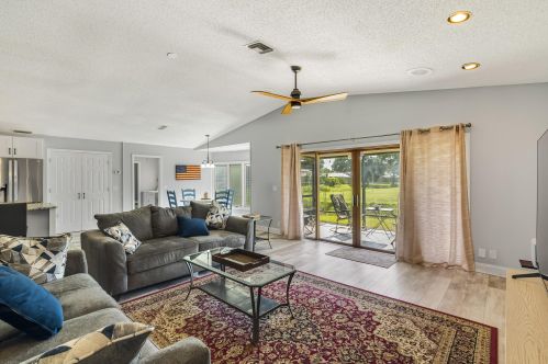 5106 Feather Creek Dr, Fort Pierce FL  34951-2305 exterior