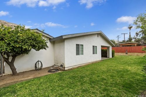 712 Spruce St, Riverside CA 92507-3043 exterior