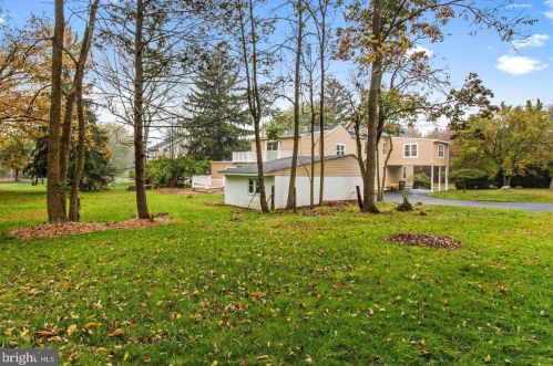 4305 Shoemaker Rd, Huntingdon Valley PA 19006-1711 exterior