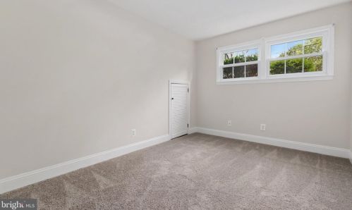 6527 Divine St, Mc Lean VA 22101-4623 exterior