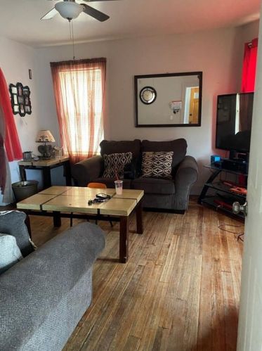 77 Vandewater St, Providence RI 02908-1624 exterior