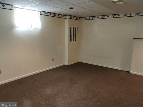 204 Summit Ave, Manor PA 19036-2440 exterior