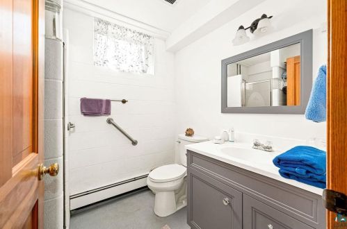 5866 Old Miller Trunk Hwy, Duluth MN 55811-1230 exterior