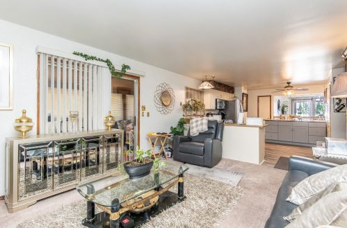 6936 89th St, Milwaukee WI  53224-4702 exterior