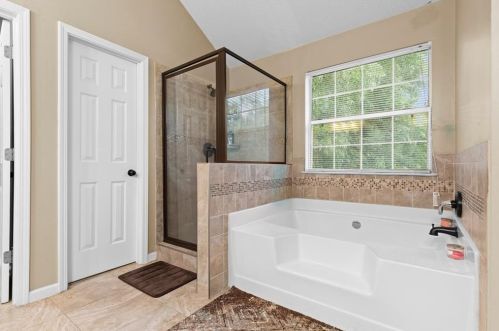 5961 Duren Mdw Dr, Lithonia GA 30058-3592 exterior