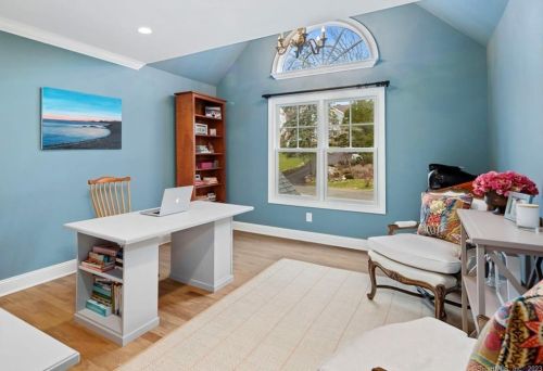 19 Indian Spg Rd, Norwalk CT 06853-1304 exterior