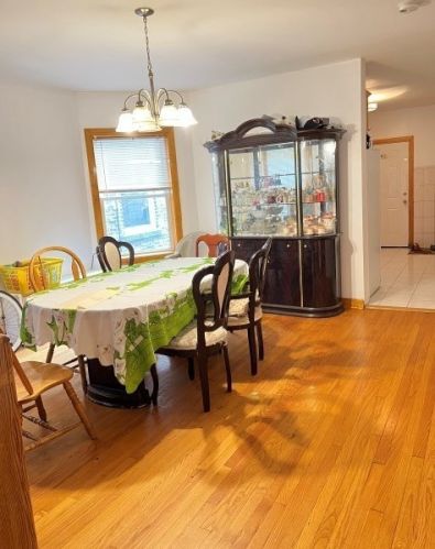 6438 Claremont Ave, Chicago IL 60625-1812 exterior