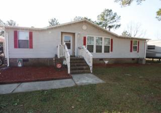 305 Mcdougald Dr, Raeford NC  28376-9121 exterior