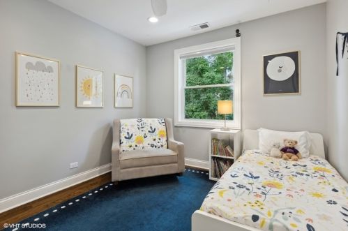 2425 Pensacola Ave, Chicago IL  60618-1607 exterior