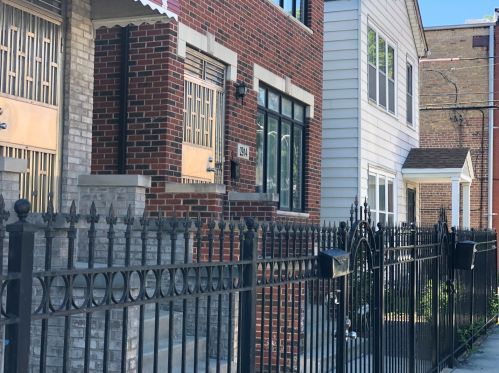 2920 Loomis St, Chicago IL 60827-6418 exterior