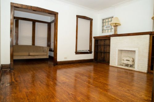 4937 Albany Ave, Chicago, IL 60625-4205