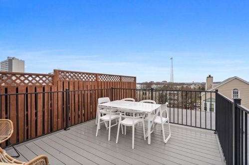 362 8th St, Boston MA 02127-2911 exterior