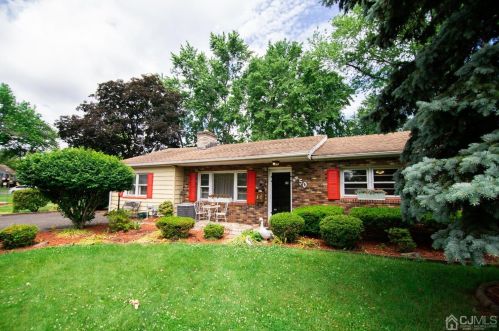 250 Hamilton Blvd, Piscataway, NJ 08854-2835