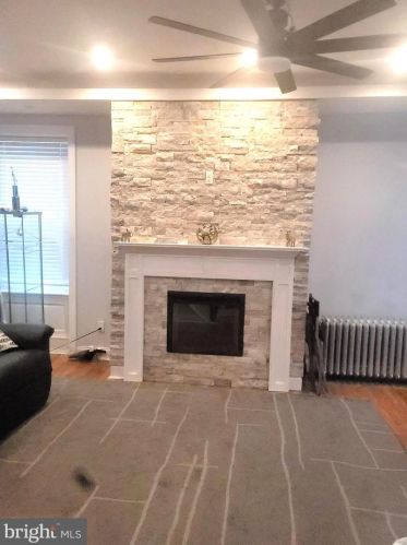 1124 Fillmore St, Philadelphia PA 19124-2927 exterior