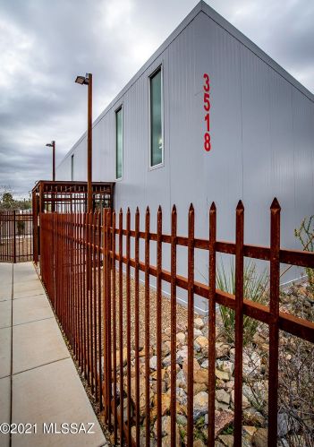 3518 Country Clb Rd, Tucson AZ 85716-1078 exterior