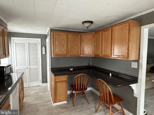 31 Scarlet Ave, Chester PA 19014-2905 exterior