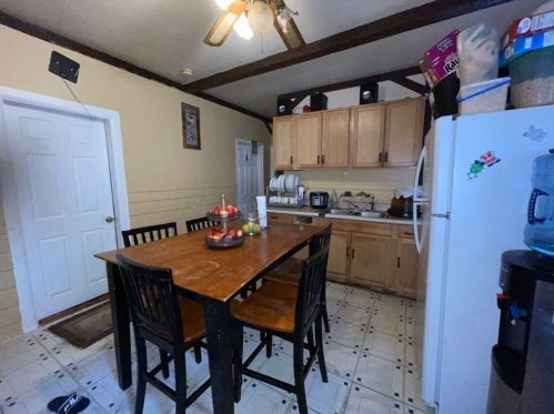 137 Dorchester St, Worcester MA 01610-1905 exterior