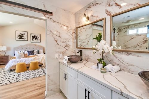 17522 Medford Ave, Tustin CA  92780-1922 exterior