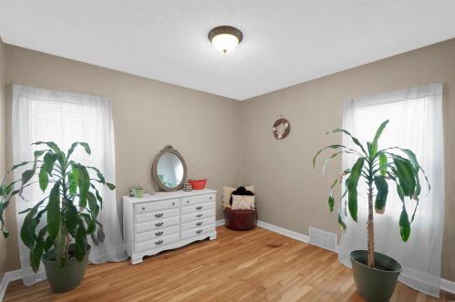 8840 Harold Dr, Saint Louis MO 63134-3205 exterior