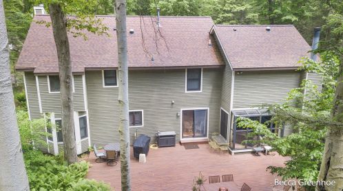 779 Scenic Dr, Meskegon MI 49445-8630 exterior