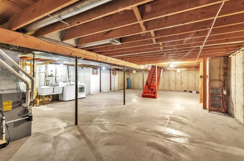 6422 Meadowview Ave, Kalamazoo MI  49048-9448 exterior