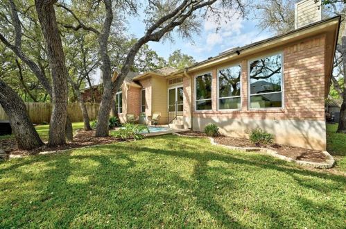 6405 Abilene Trl, Austin TX 78749-2845 exterior